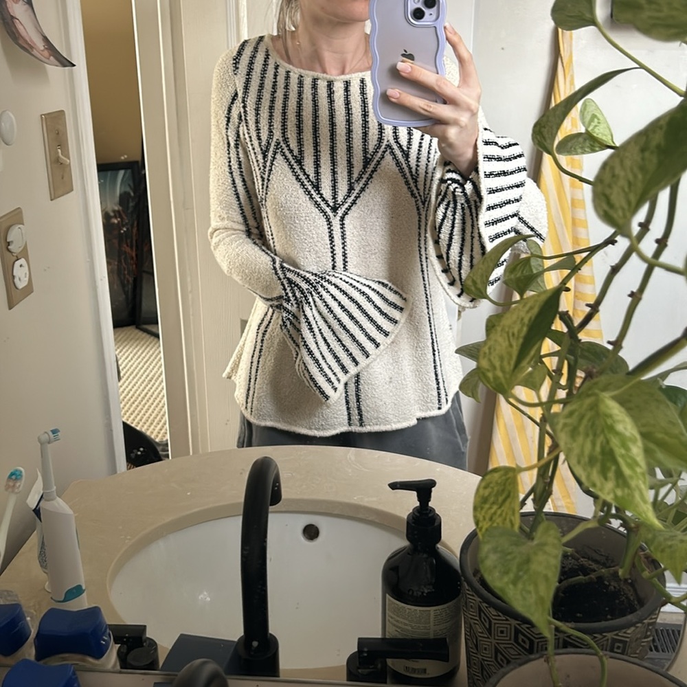Ulla Johnson Bell sleeve sweater - Picture 4 of 5